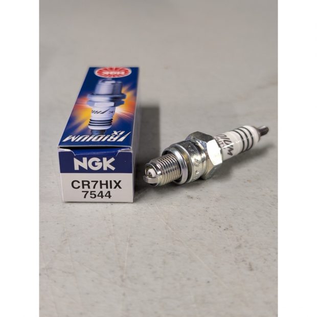 Bougie NGK Iridium YAMAHA XVS 125 DRAGSTAR 00-04 (CR7HIX) (NGK 7544)