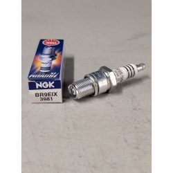 Bougie NGK Iridium SUZUKI RG250 GAMMA 86-87 (BR9EIX) (NGK 3981)