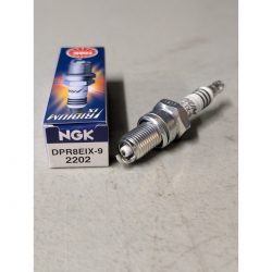 Bougie NGK Iridium SUZUKI GSF650 BANDIT N - S 07-08 (DPR8EIX-9) (NGK 2202)