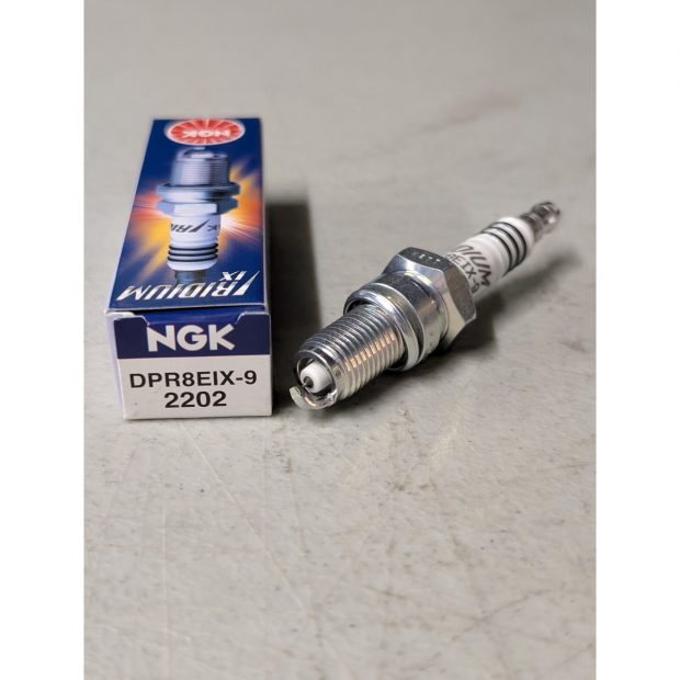 Bougie NGK Iridium YAMAHA TDM 900 02-14 (DPR8EIX-9) (NGK 2202)