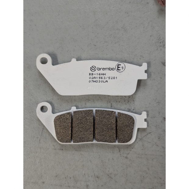 Plaquettes de frein BREMBO 07HO30LA SUZUKI DL 800 V-STROM DE 23-25 (Avant)