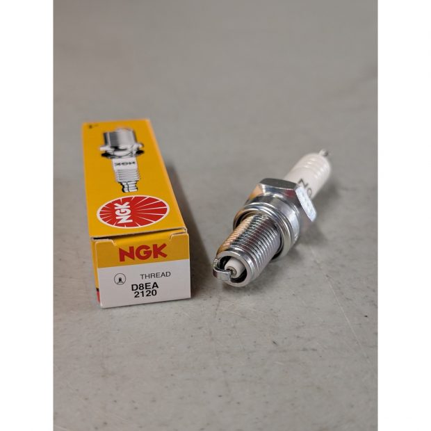 Bougie NGK Standard BMW F650 GS - DAKAR 99-04 (D8EA) (NGK 2120)