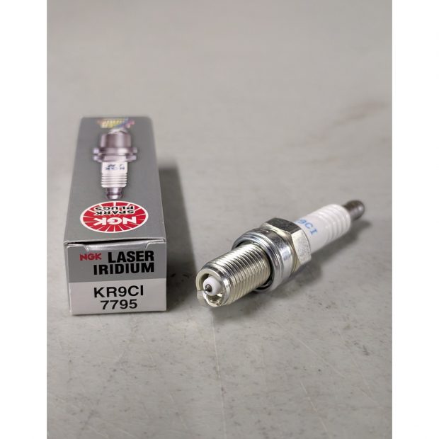 Bougie NGK Laser Iridium BMW K1200R 05- (KR9CI) (NGK 7795)