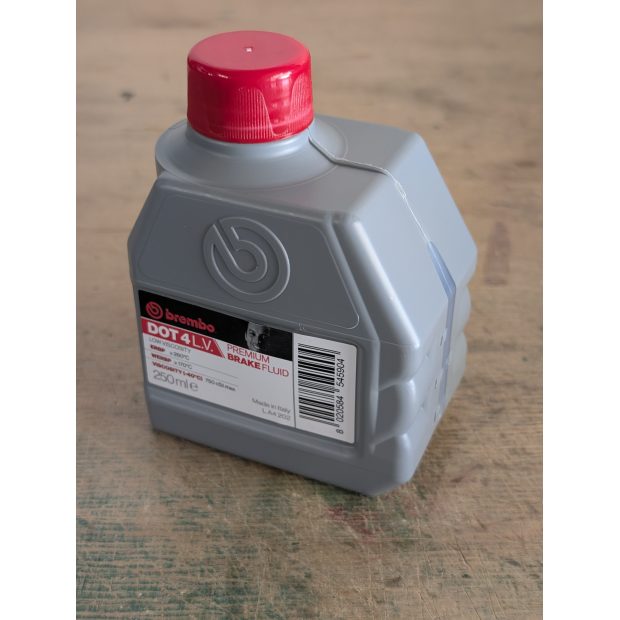 Liquide de frein BREMBO SPORT EVO ++ DOT 4 - Route et Piste (Contenance 250ml)