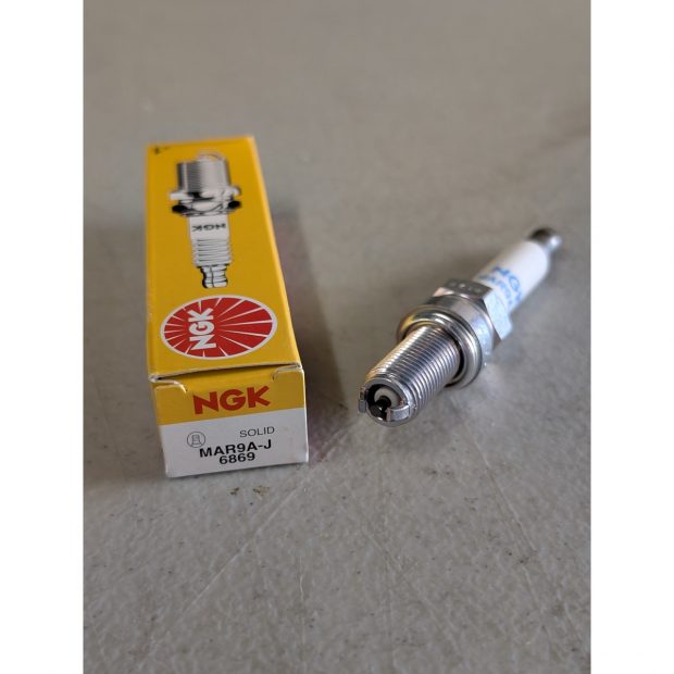 Bougie NGK Standard DUCATI MULTISTRADA 1200 - S 10-15 (MAR9A-J) (NGK 6869)
